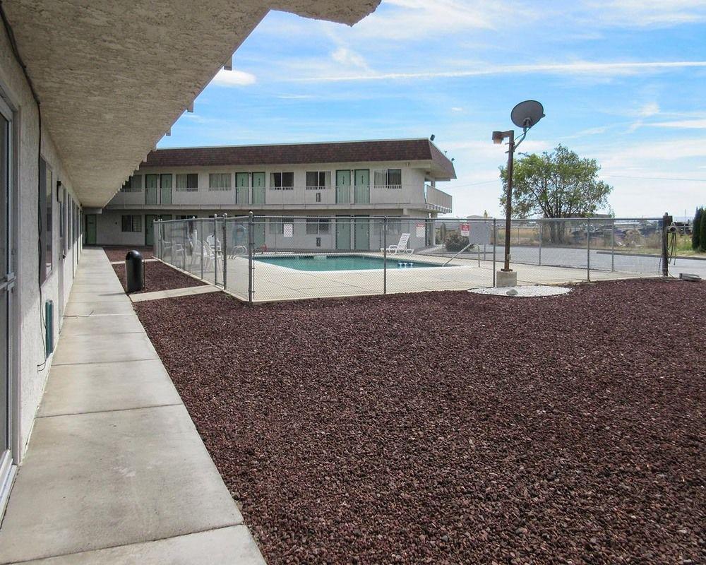 Rodeway Inn Pasco Exterior photo