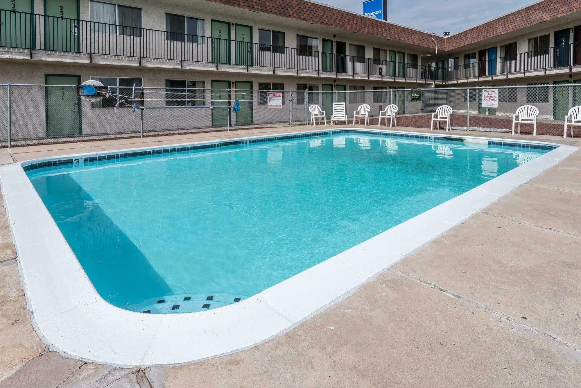Rodeway Inn Pasco Exterior photo